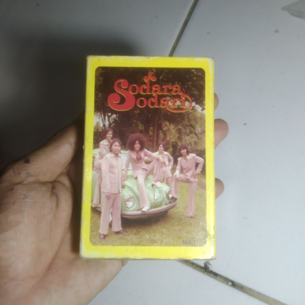 kaset pita sodara sodari - self title