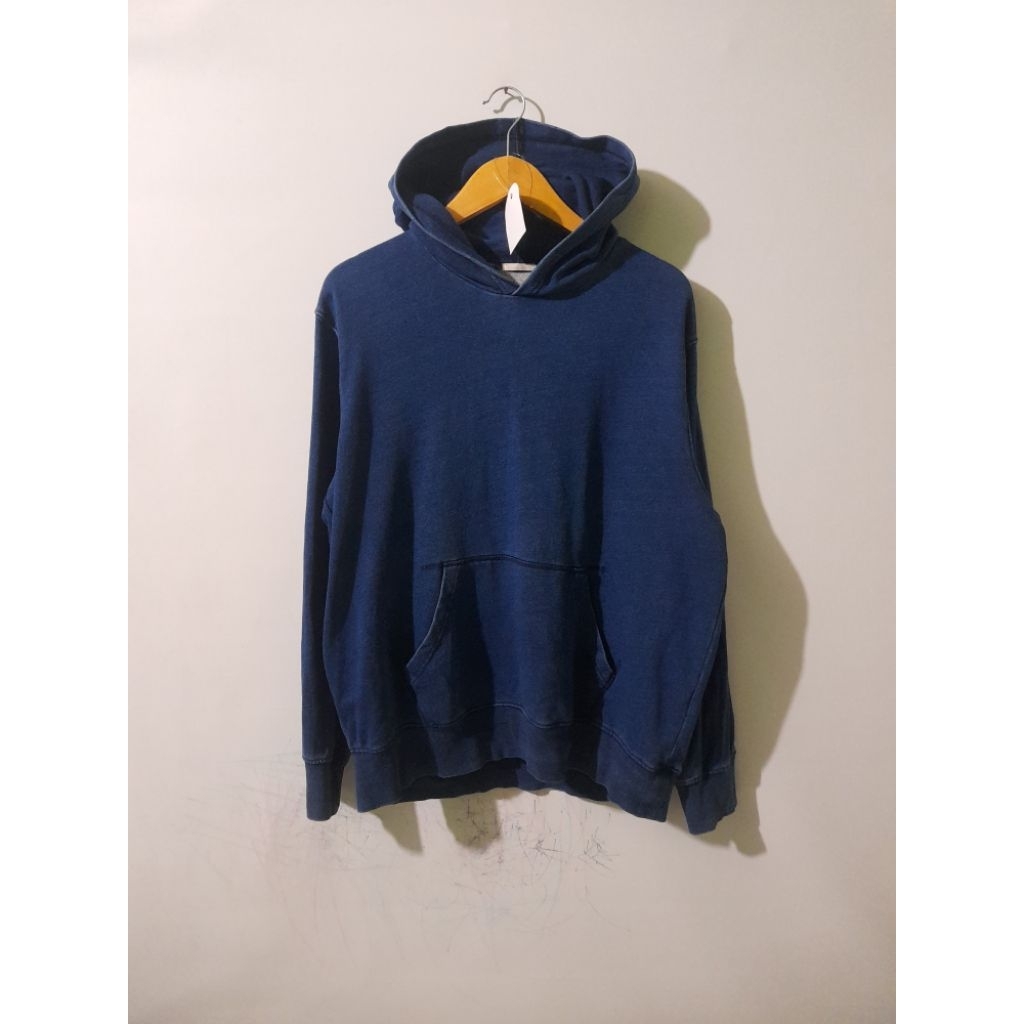 genuine uniqlo pullover hoodie