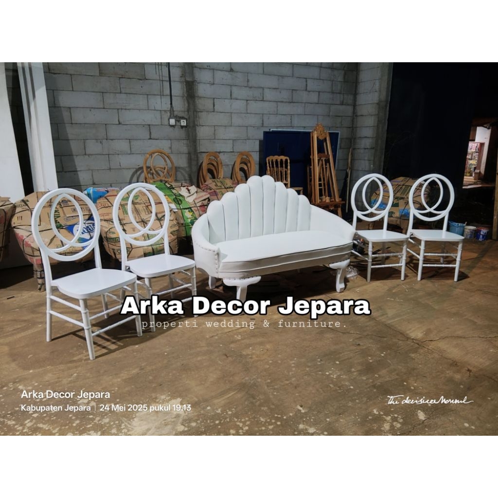 Kursi pelaminan / Kursi pelaminan kerang piramid / Kursi pelaminan minimalis / Sofa pelaminan.