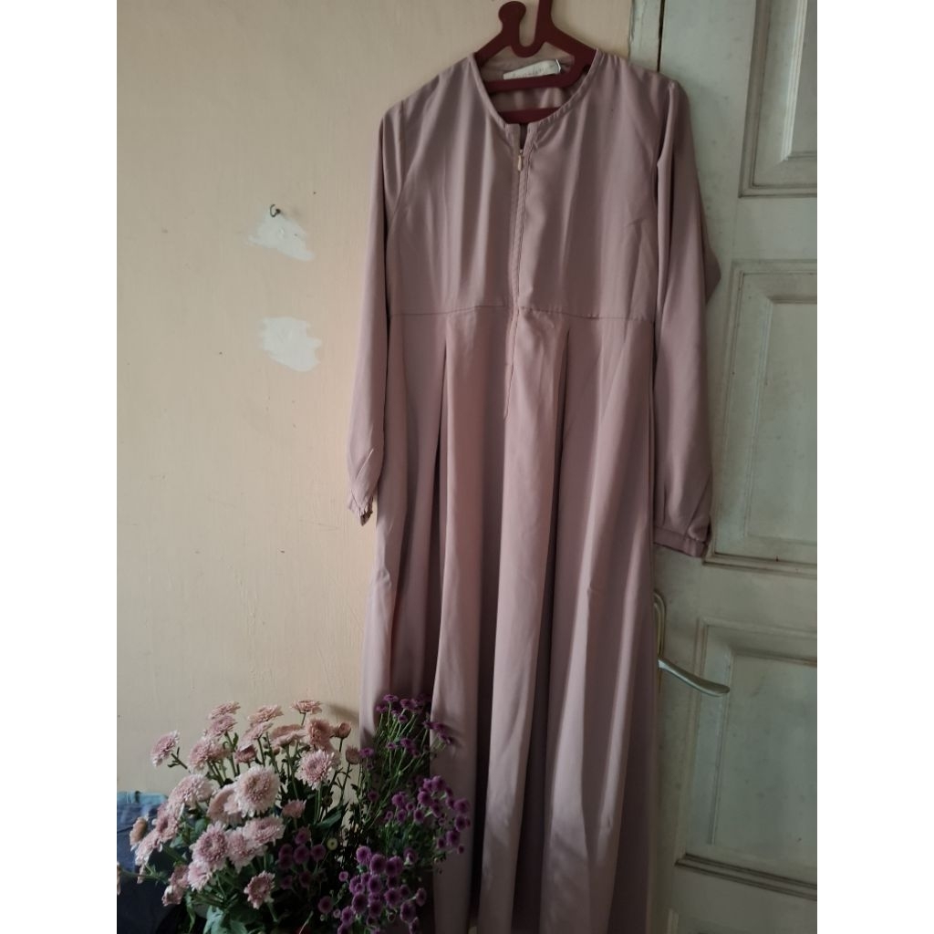 preloved sabrina dress by Atelier angelina coksu ukuran XS