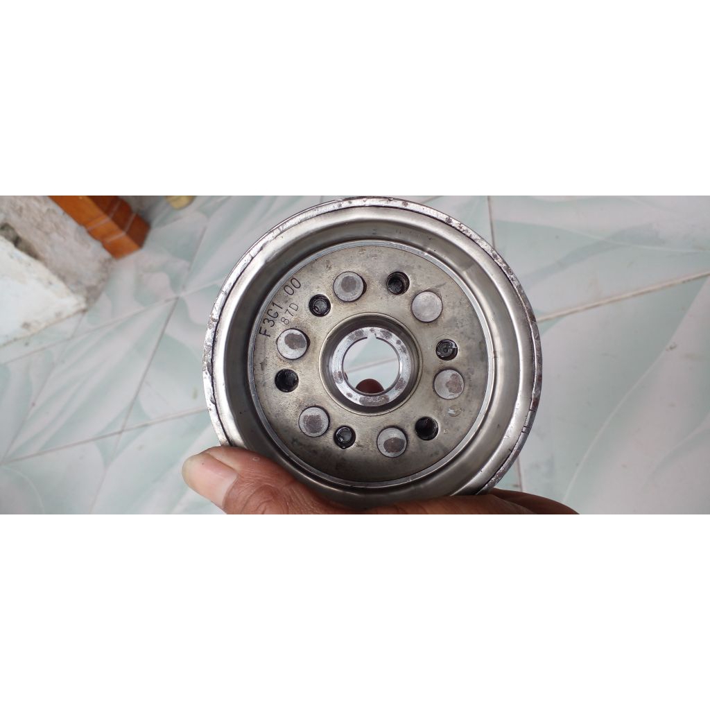 Magnet ori 3ci vixion old . bekas karbu