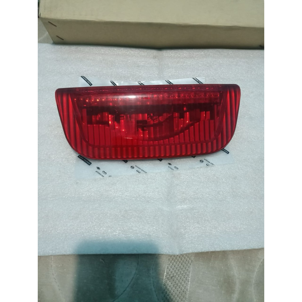 lampu spoiler nissan juke