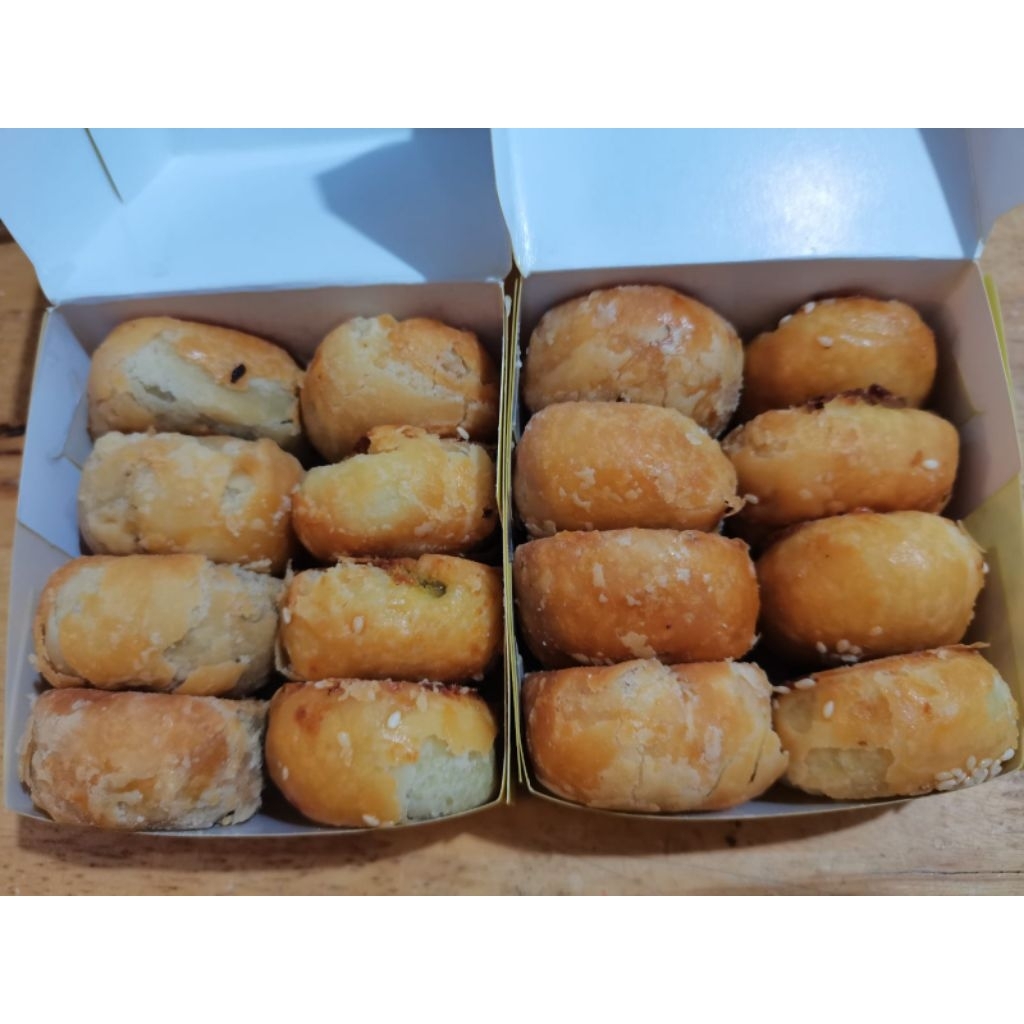 Roti Kacang Cap Rajawali