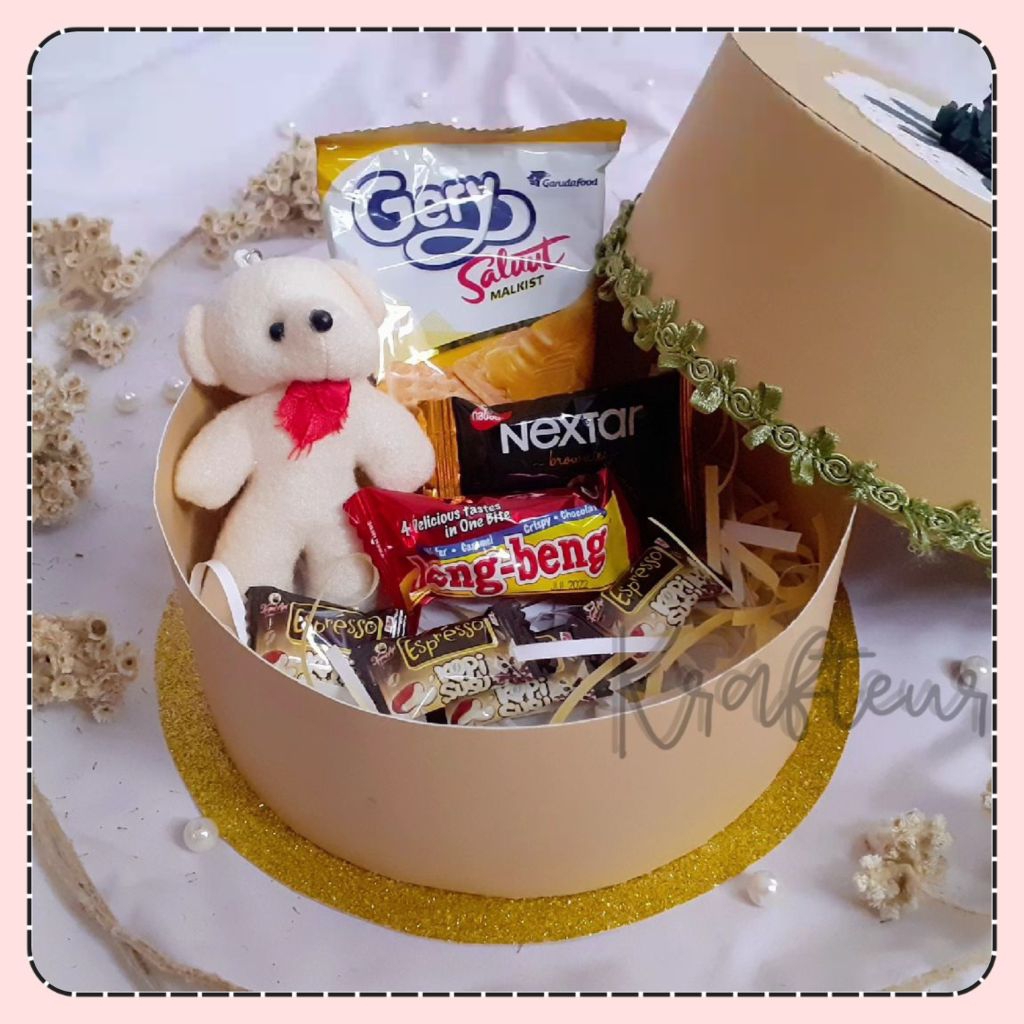 

[Gift Box] Kruchen - Cake Snack Box | gold