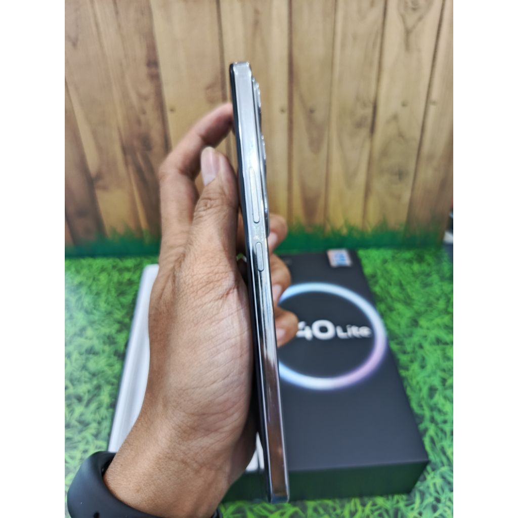 Vivo V40 Lite 8/128 seken fullset ORI