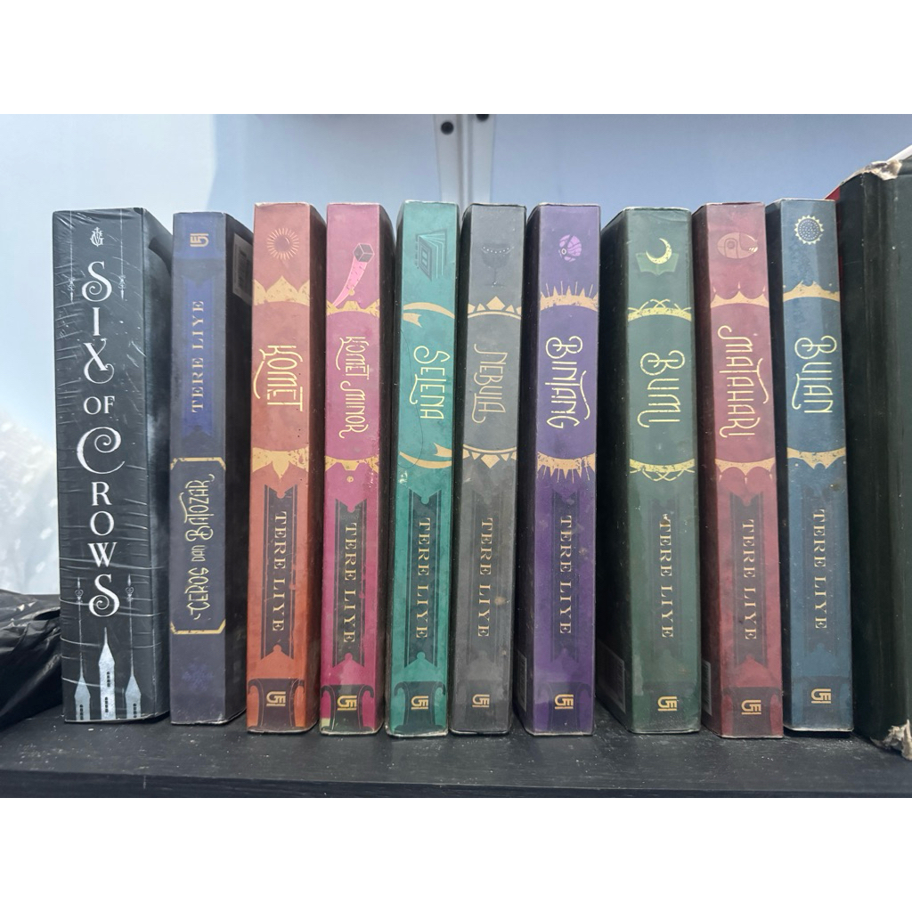 [PRELOVED] Tere Liye - Bumi, Bulan, Matahari, Bintang, Komet Minor, Ceros Batozar, Nebula, Selena