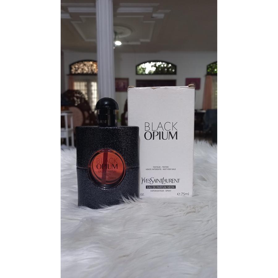 Preloved Ye eS eL Blac* Opi** Neon