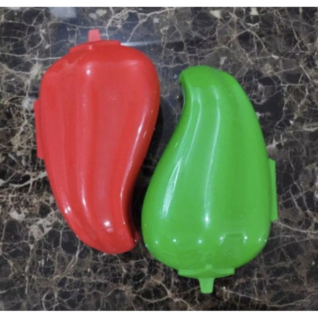 Fruit Keeper/chilli keeper Tupperware