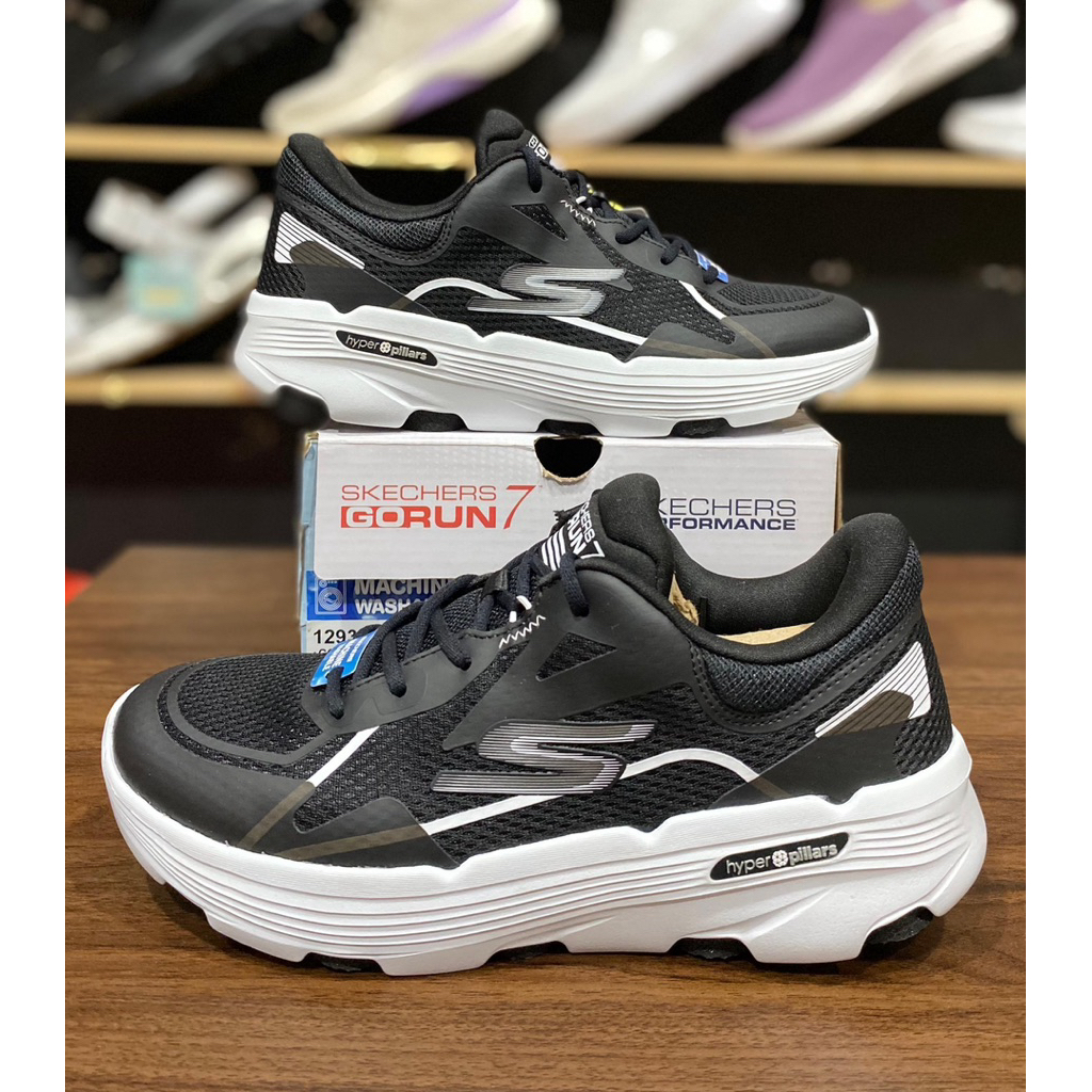 Skechers GO RUN 7 129336 BKW Women size 37(24cm)(3)  made in vietnam