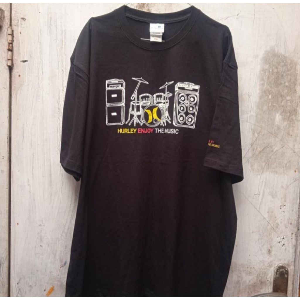 Kaos T-shirt Hurley Enjoy The Music Mark Hoppus