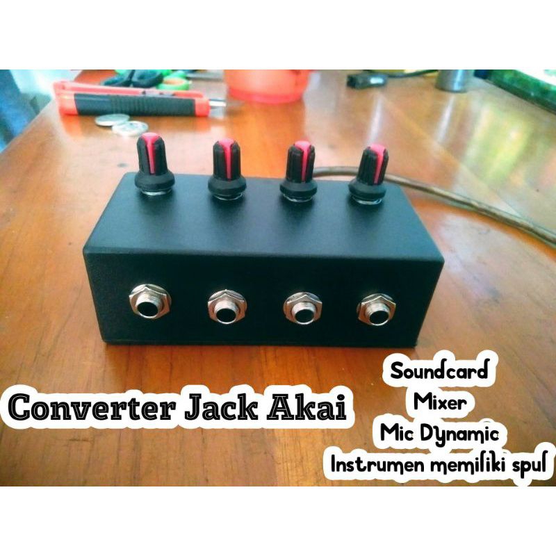 Converter vokal-microphone-shoundcar-jak akai. Amplifier Mixer