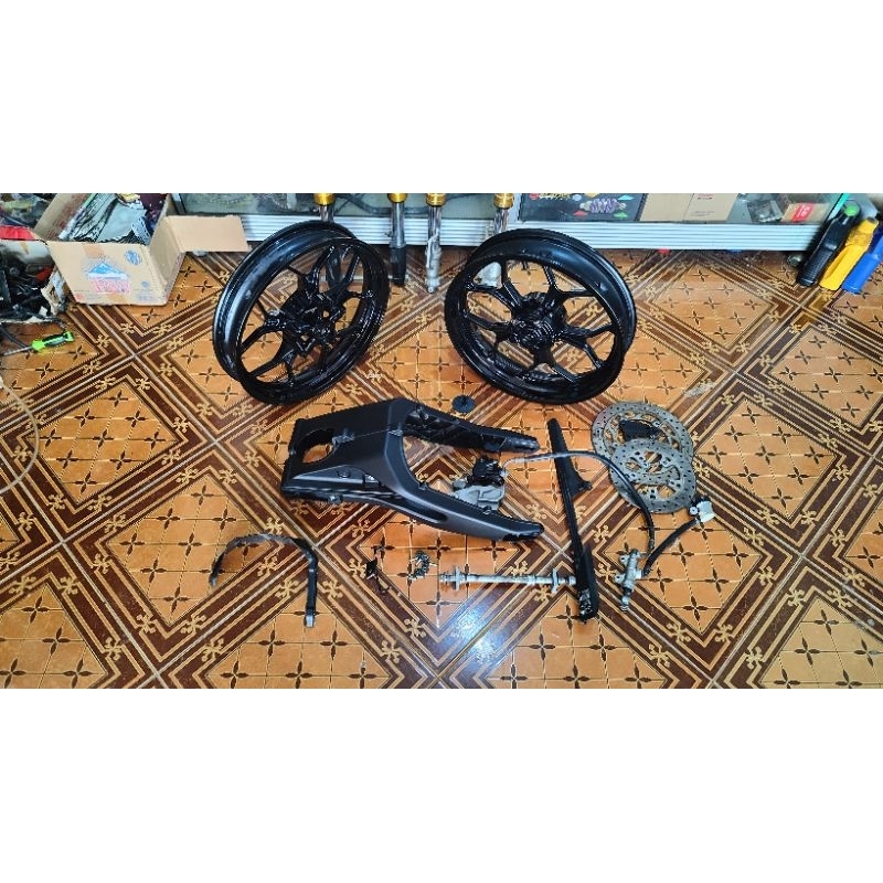 swing arm r15 v3 dan velg original Yamaha xabre PNP Vixion