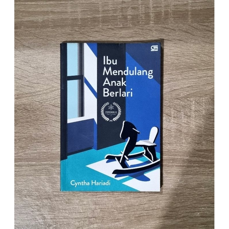 [PRELOVED] Buku Puisi Ibu Mendulang Anak Berlari