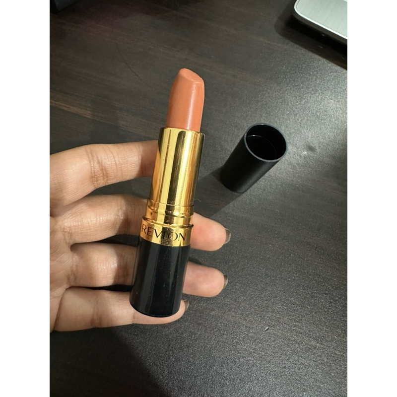 REVLON LIPSTICK ALMOST NUDE 117