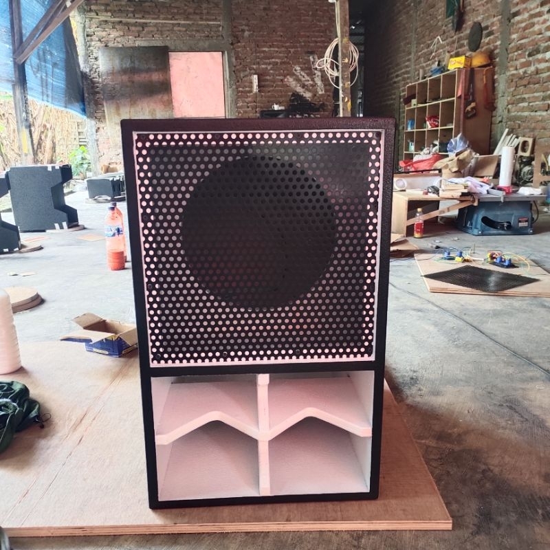 BOX CBS 15 INCH SINGEL