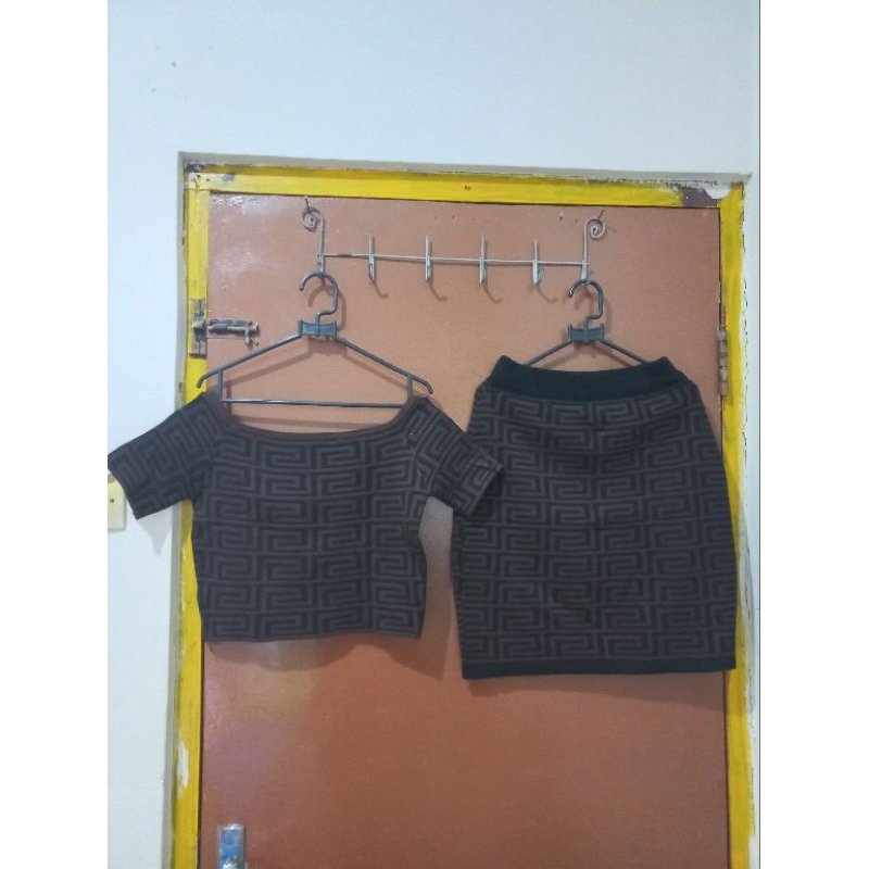 ONE SET FENDI RAJUT TEBEL KETAT