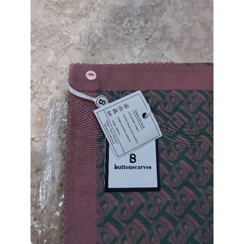 Buttonscarves AS IS Bimu Guava