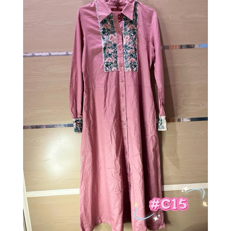 Preloved gamis dannis