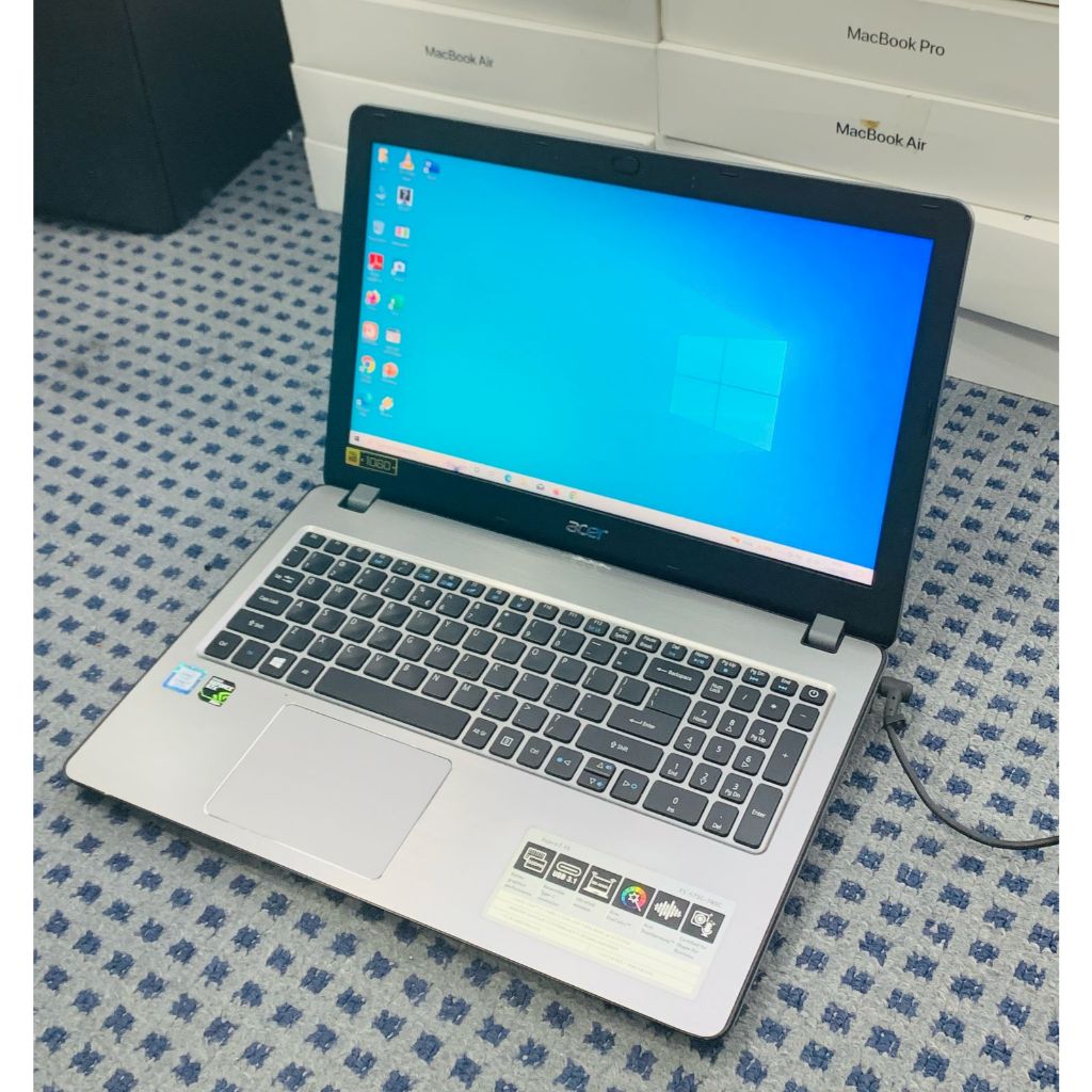 ACER Aspire F5-573G Core i7 Gen 7 NVIDIA GeForce GTX 950M