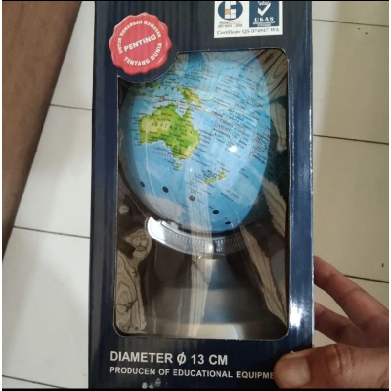 

Globe / Bola Dunia Ukuran 13 cm