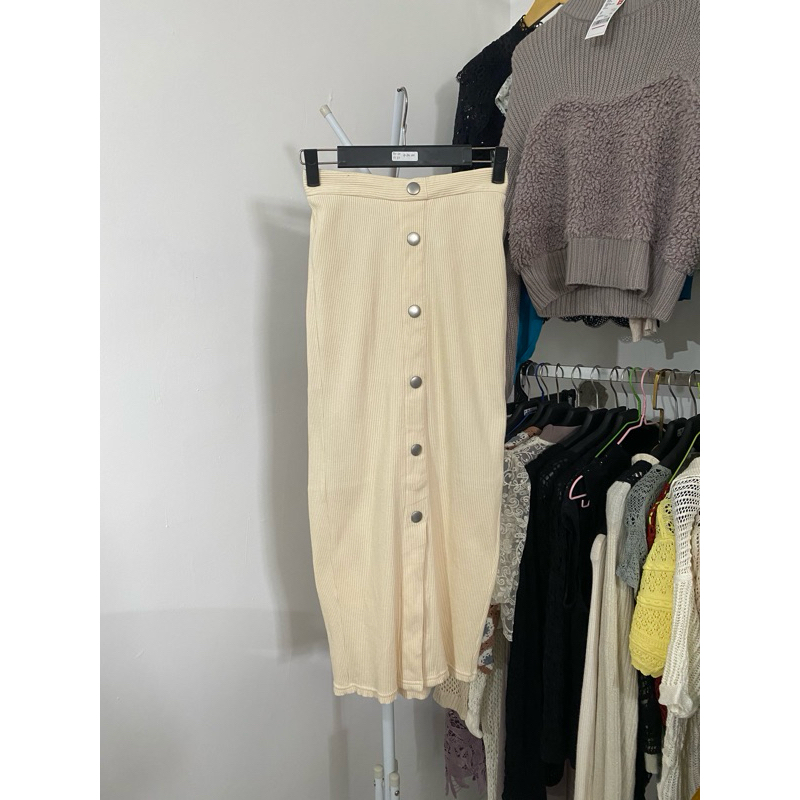 Rok Knit Celana Knit Rok Rajut Celana Rajut Uniqlo Gu GRL Zara Knit