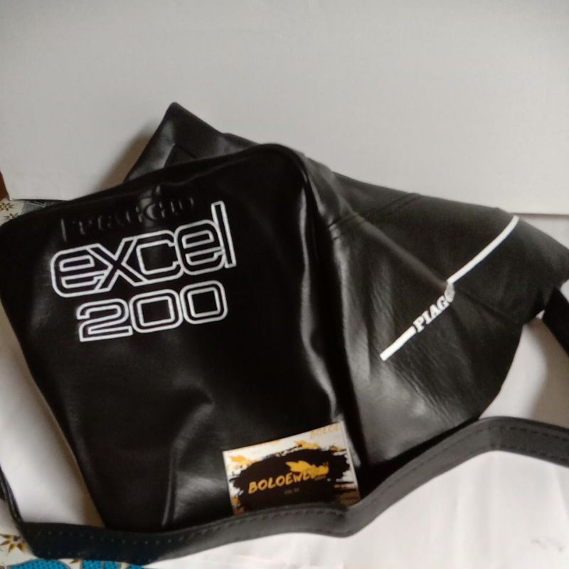 COVER JOK VESPA EXCEL 200