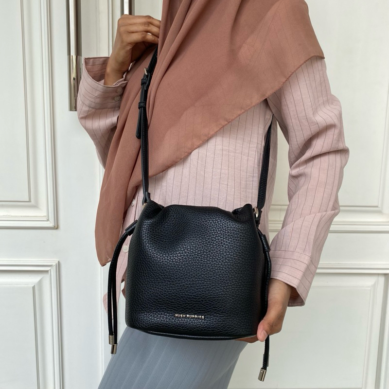 READY AMANDINE BUCKET ORIGINAL HUSH PUPPIES TAS SLING BAG WANITA