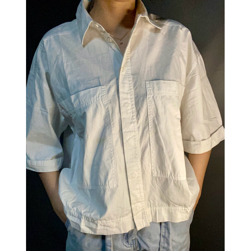 LOGO JEANS KEMEJA PUTIH WANITA