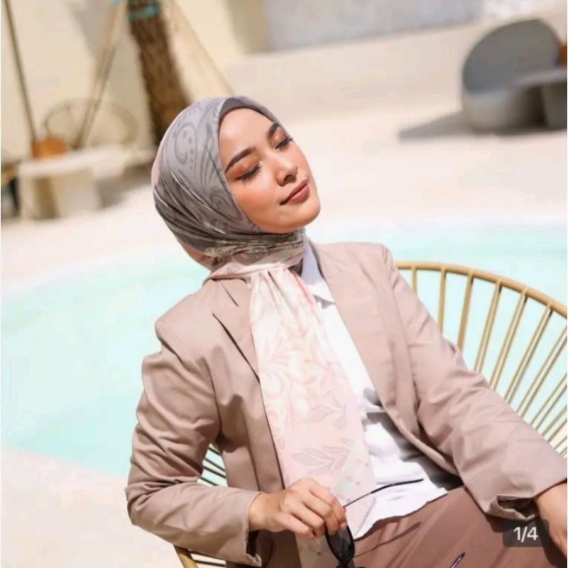 [LIKE NEW] Levelscarves hijab anti letoy tanpa disetrika (with box)