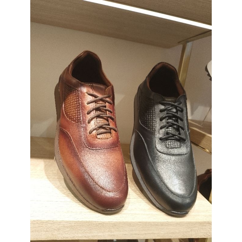 Buccheri.sepatu casual kulit pria br2130