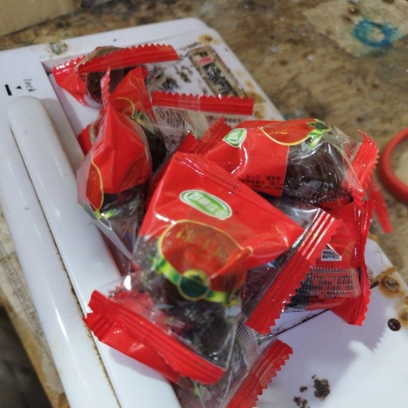 

MANISAN PLUM ADA BIJI 250GR