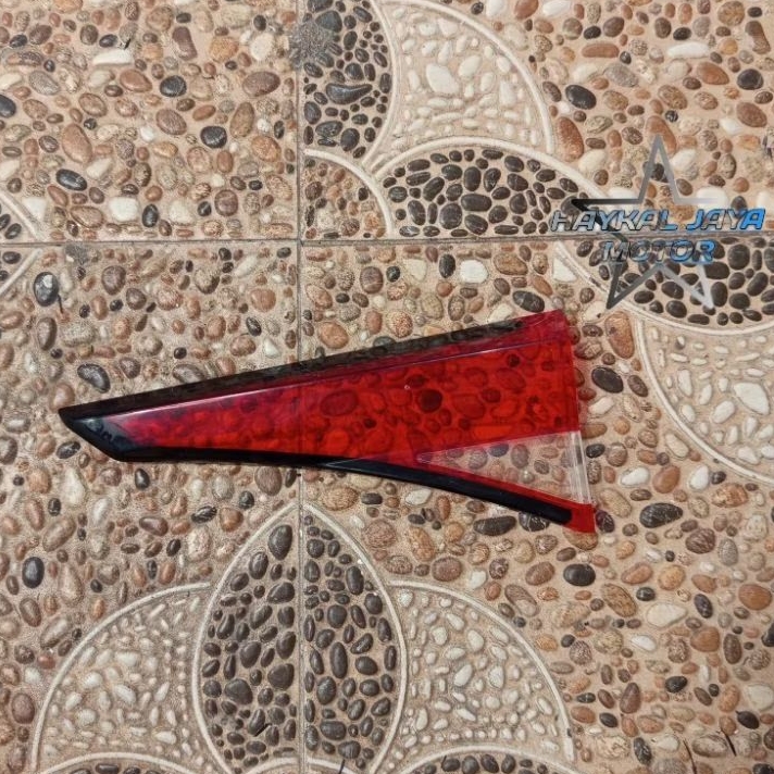 MIKA LAMPU BAGASI AVANZA XENIA 2022-2023 ORIGINAL REFLEKTOR PINTU BELAKANG MOBIL AVANZA XENIA ORI KA