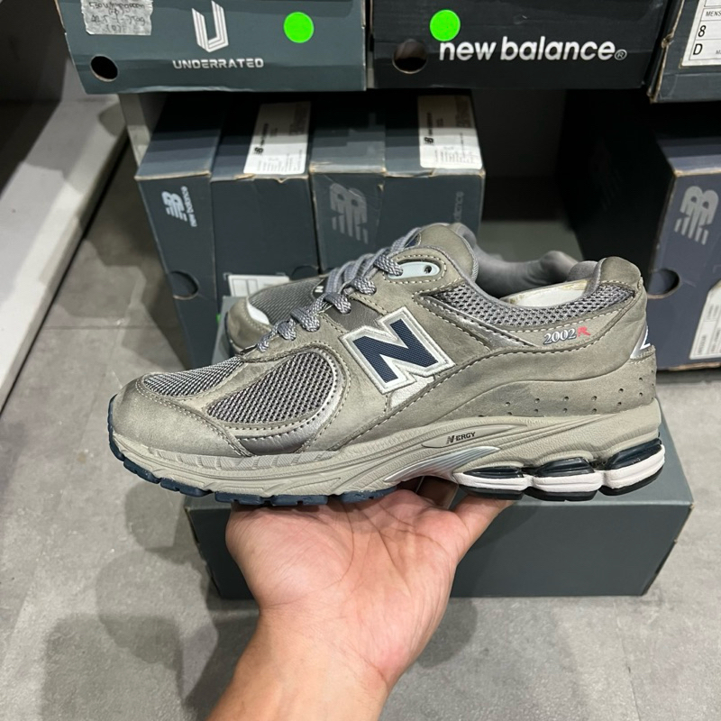 New Balance 2002R Light Grey #W272