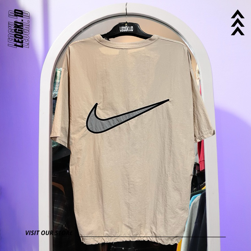 NIKE BIG LOGO TSHIRT
