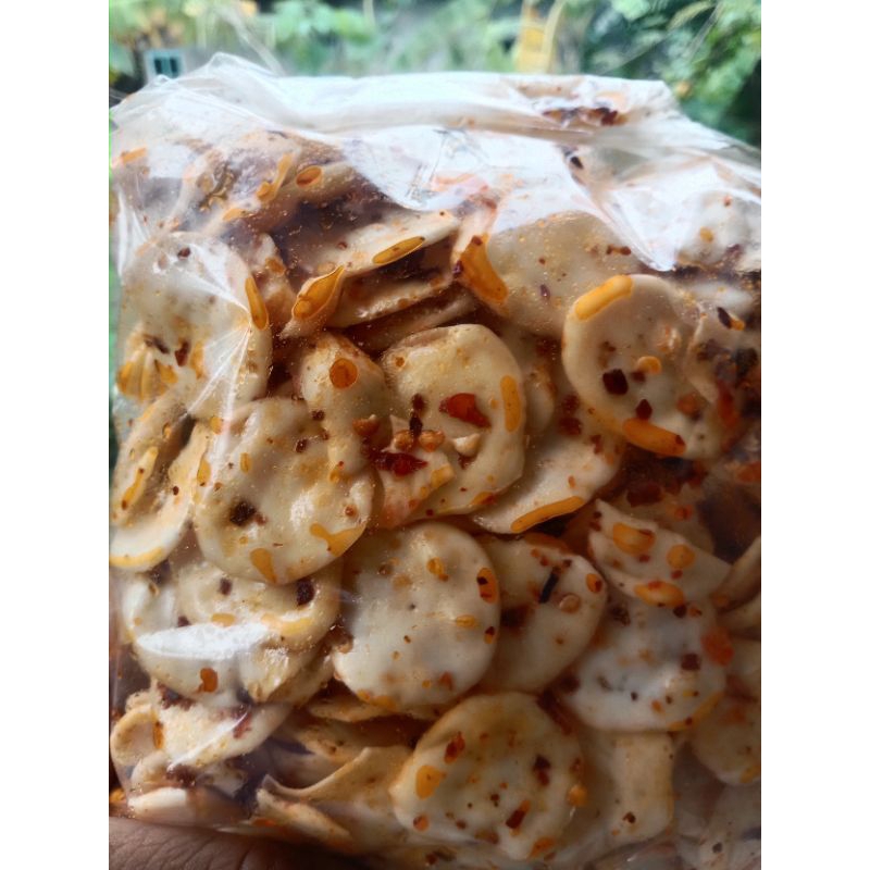 

cemilan keripik cimol pedas gurih