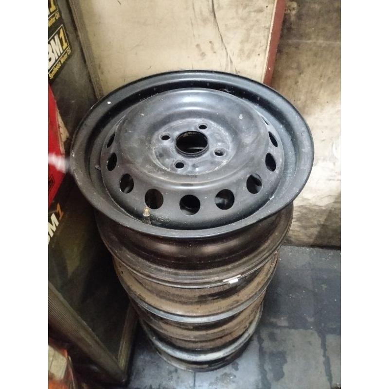 Velg kaleng calya sigra pcd 100