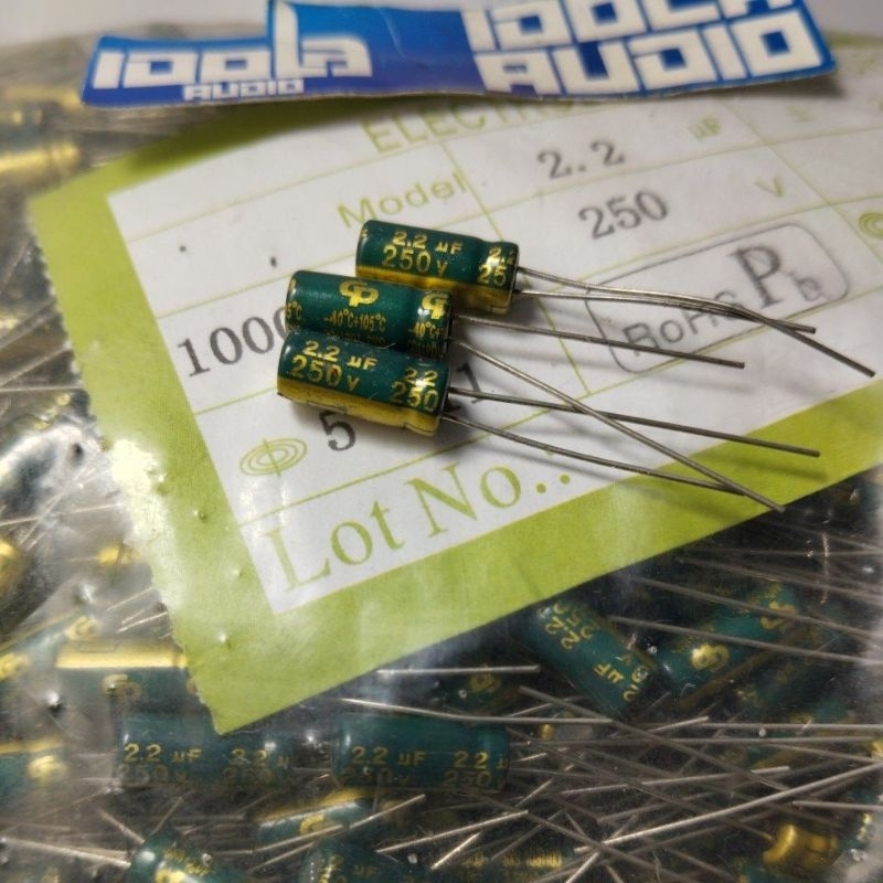 (10pcs) 2.2uf250vCP/elco2.2uf250v