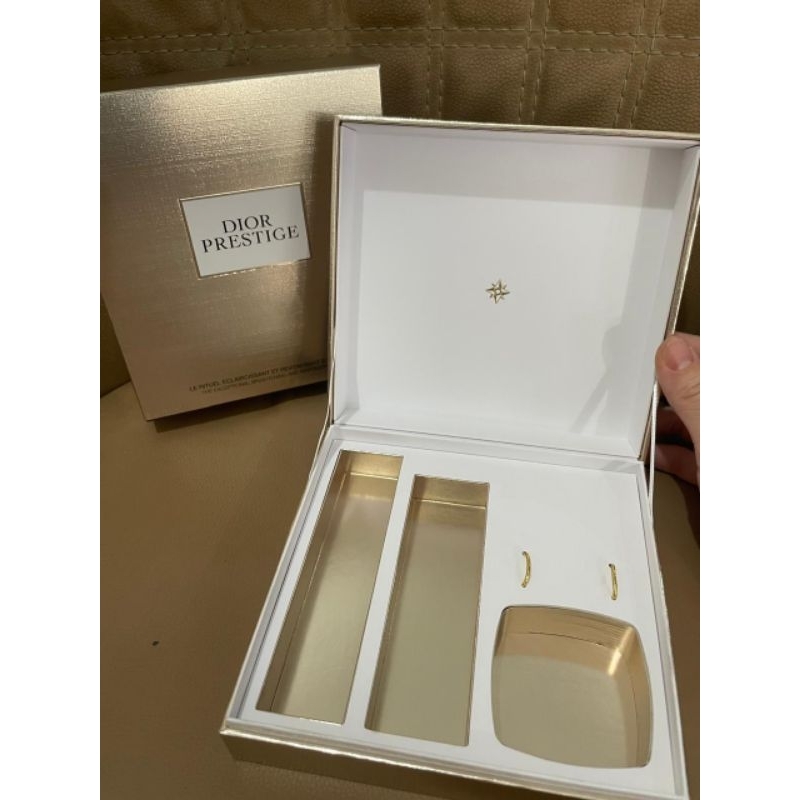

Dior Box Exclusive