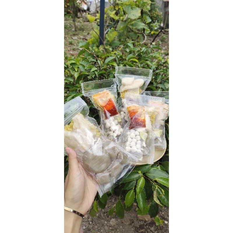 

Baso aci ayam suir pedas daun jeruk