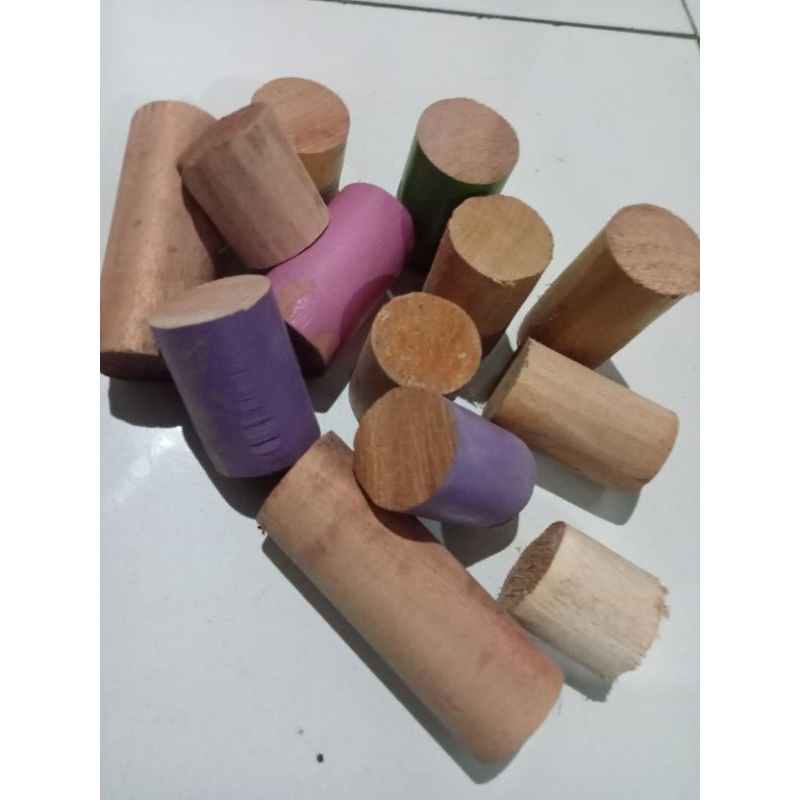 

Toodels kayu potongan diameter 3 cm panjang random