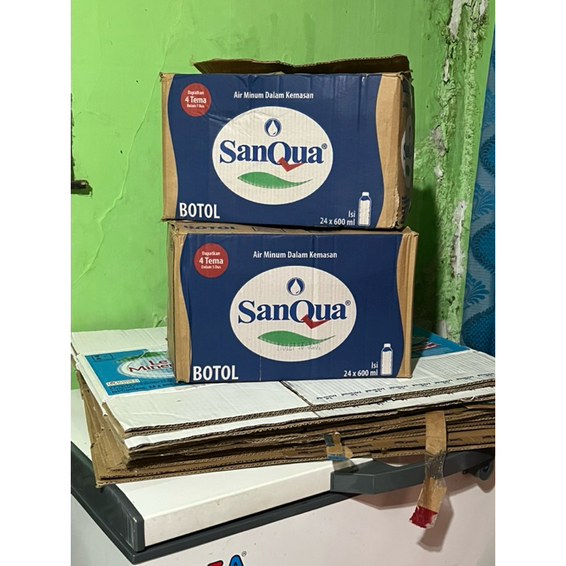 

lardus bekas air mineral ukuran 600ml