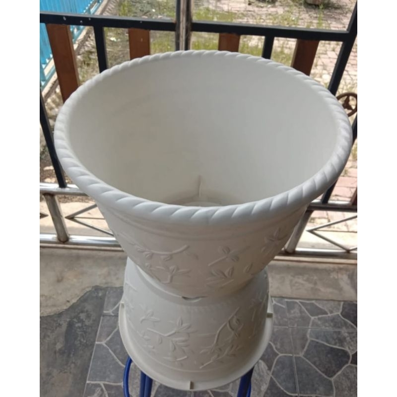 POT BUNGA GM 835 WARNA PUTIH