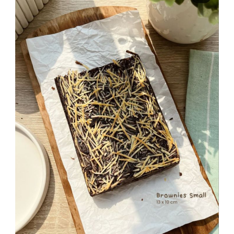 

BROWNIES PREMIUM TOPPING KEJU