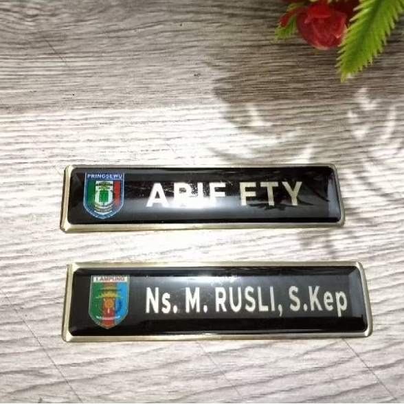 

Nametag Kuningan Logo
