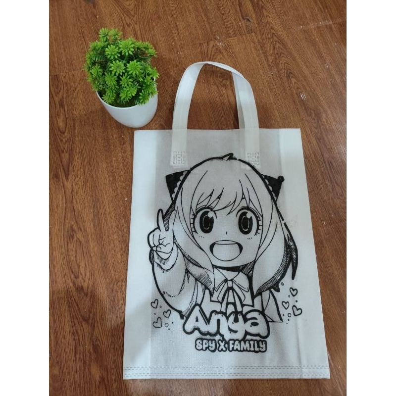 

tas lukis motif Anya