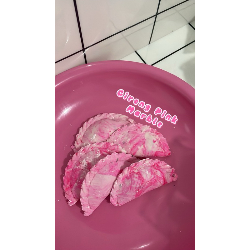 

CIRENG ISI AYAM SUWIR MINI PINK MARBLE ISI 15