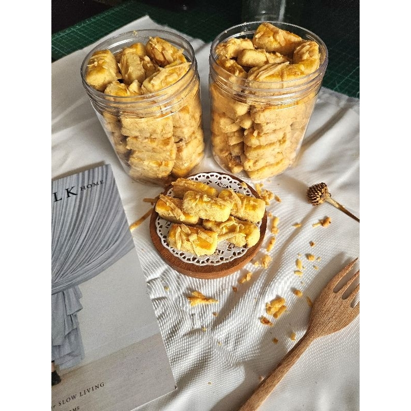 

KASTANGEL CHEESE EDAM SIZE 251GR