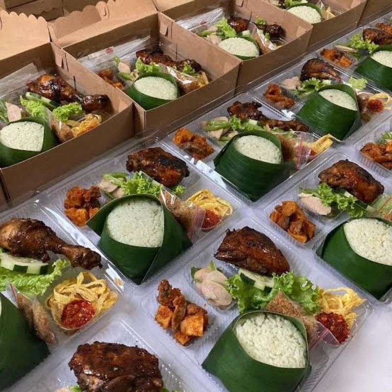 

Nasi Daun Jeruk Komplit Nasi Box Nasi Besek Ayam Goreng Ayam Bakar Murah Bisa Dadakan Liwet Jakarta Kuning Paket Komplit Besek