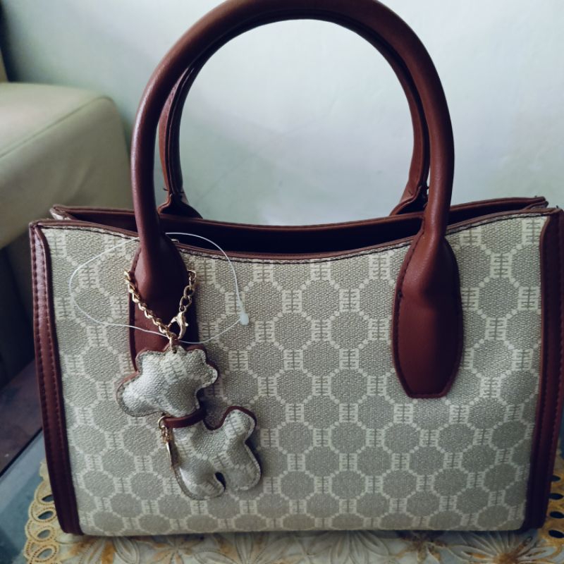 hand bag elizabeth newtag