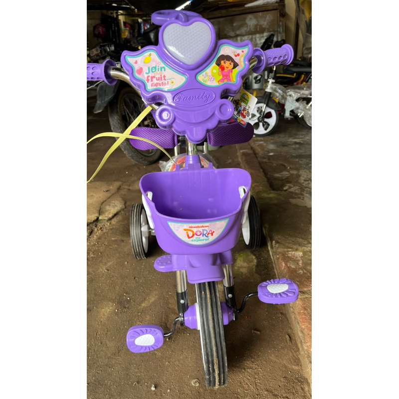 FAMILY Sepeda dorong bayi